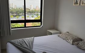 FLAT ALTO PADRÃO NO CENTRo